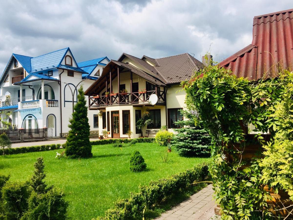 Котетж У Вілла Діола Kosiv Bagian luar foto