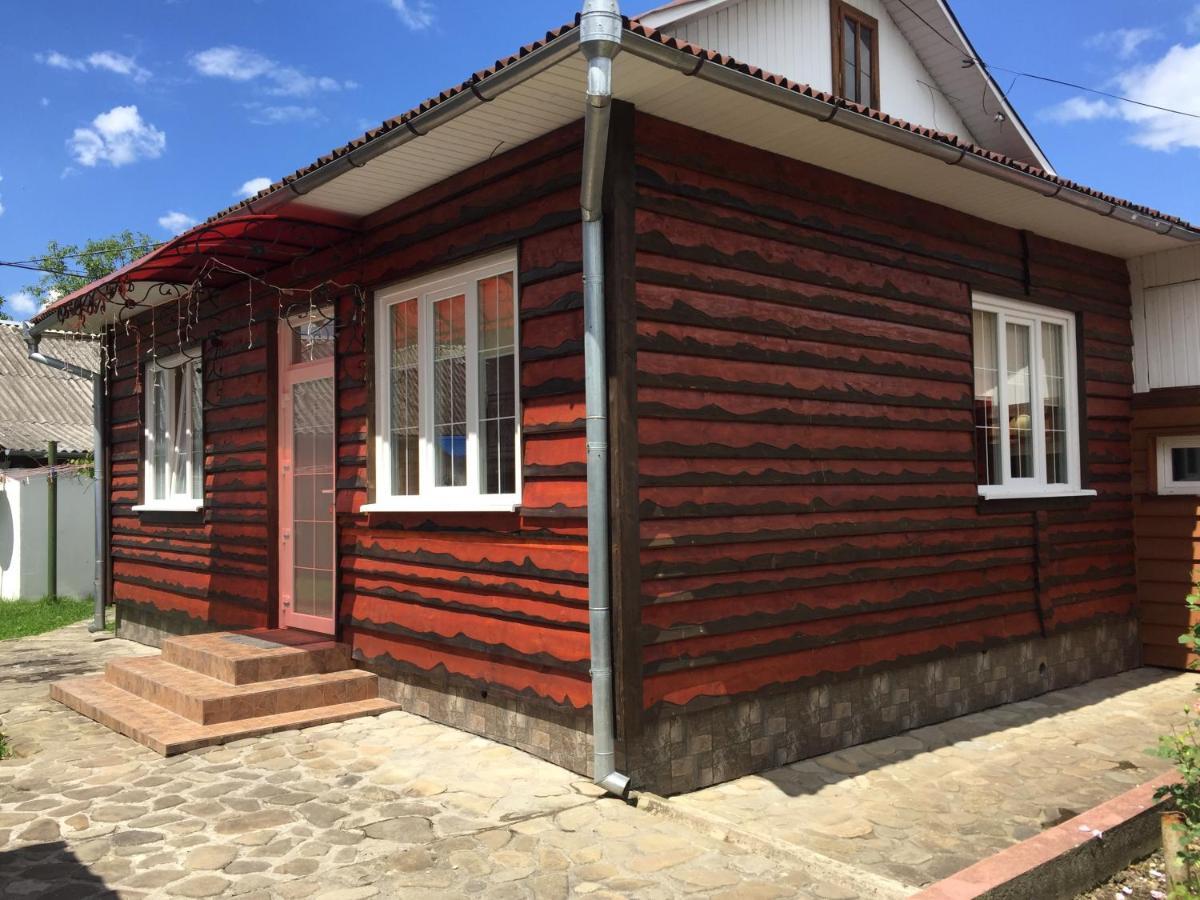 Котетж У Вілла Діола Kosiv Bagian luar foto